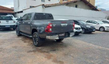 Toyota Hilux  2.8 SRX full